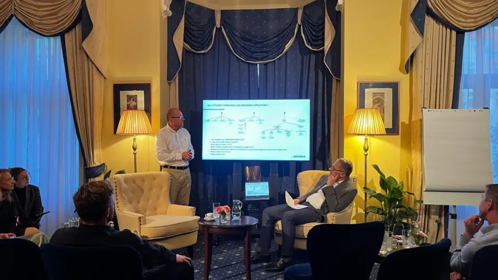 Accace - the future of advisory